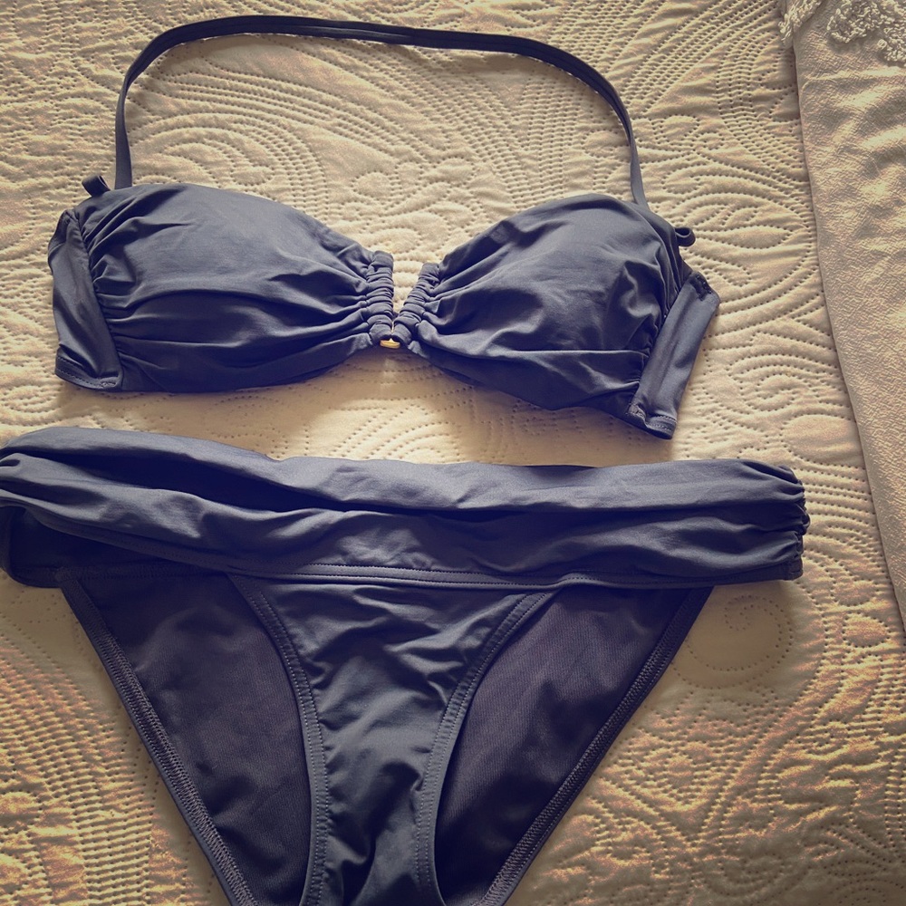 Victoria’s Secret bikini